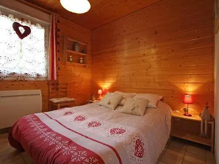 Les Chenes Rouges Apartment
